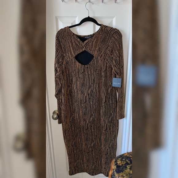 Absolutely Famous Dresses & Skirts - Sparkly Golden Stripes Long Sleeve Dress